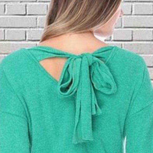 Vibrant Green Top - Picture 4 of 4